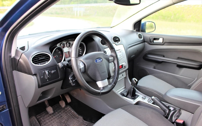 Ford Focus cena 13900 przebieg: 207000, rok produkcji 2008 z Pabianice małe 92
